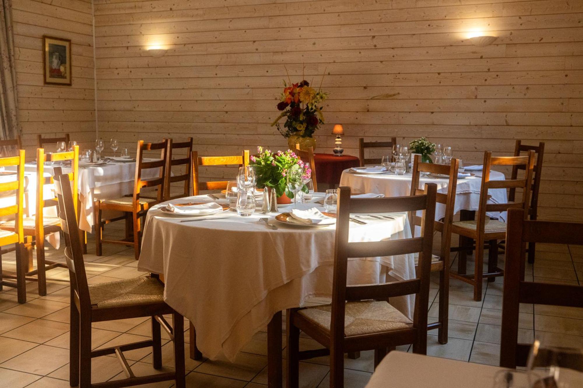 Hotel Restaurant Des Thermes Castéra-Verduzan Εξωτερικό φωτογραφία